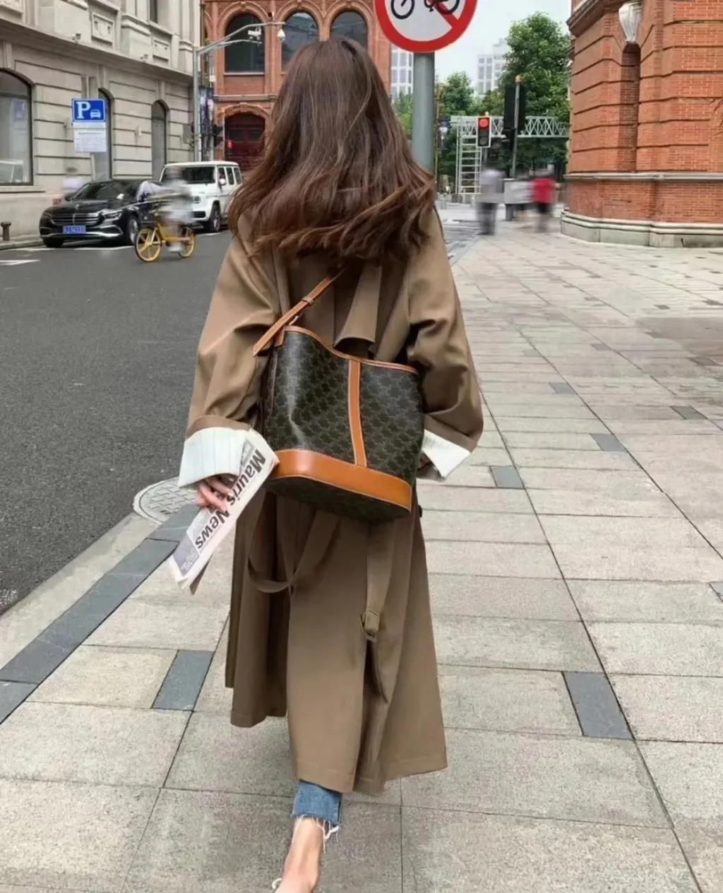 celine水桶包有多好背？越背越上头大容量_1_陪小周看海_来自小红书网页版