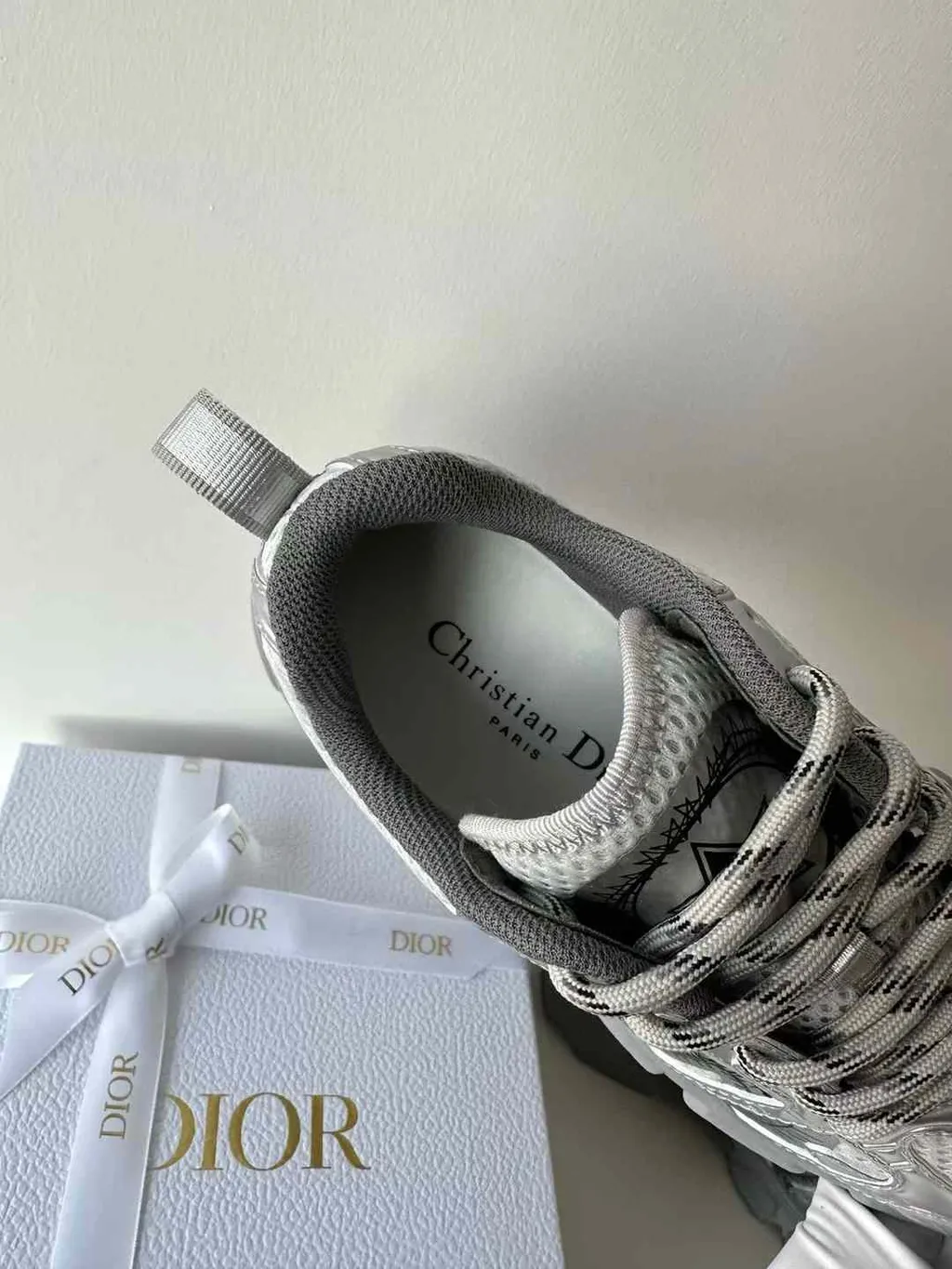 DIOR CHRONO 老爹鞋 灰銀16.16.46