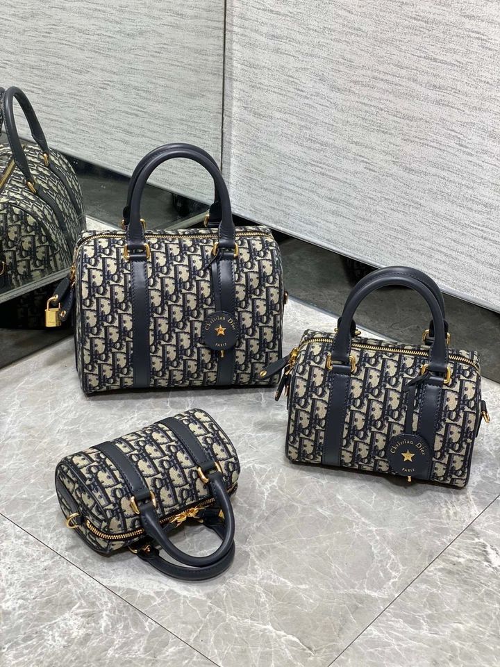 有点闲钱的打工人👩_💼 Groove手袋波士顿❗️_1_Trend_来自小红书网页版