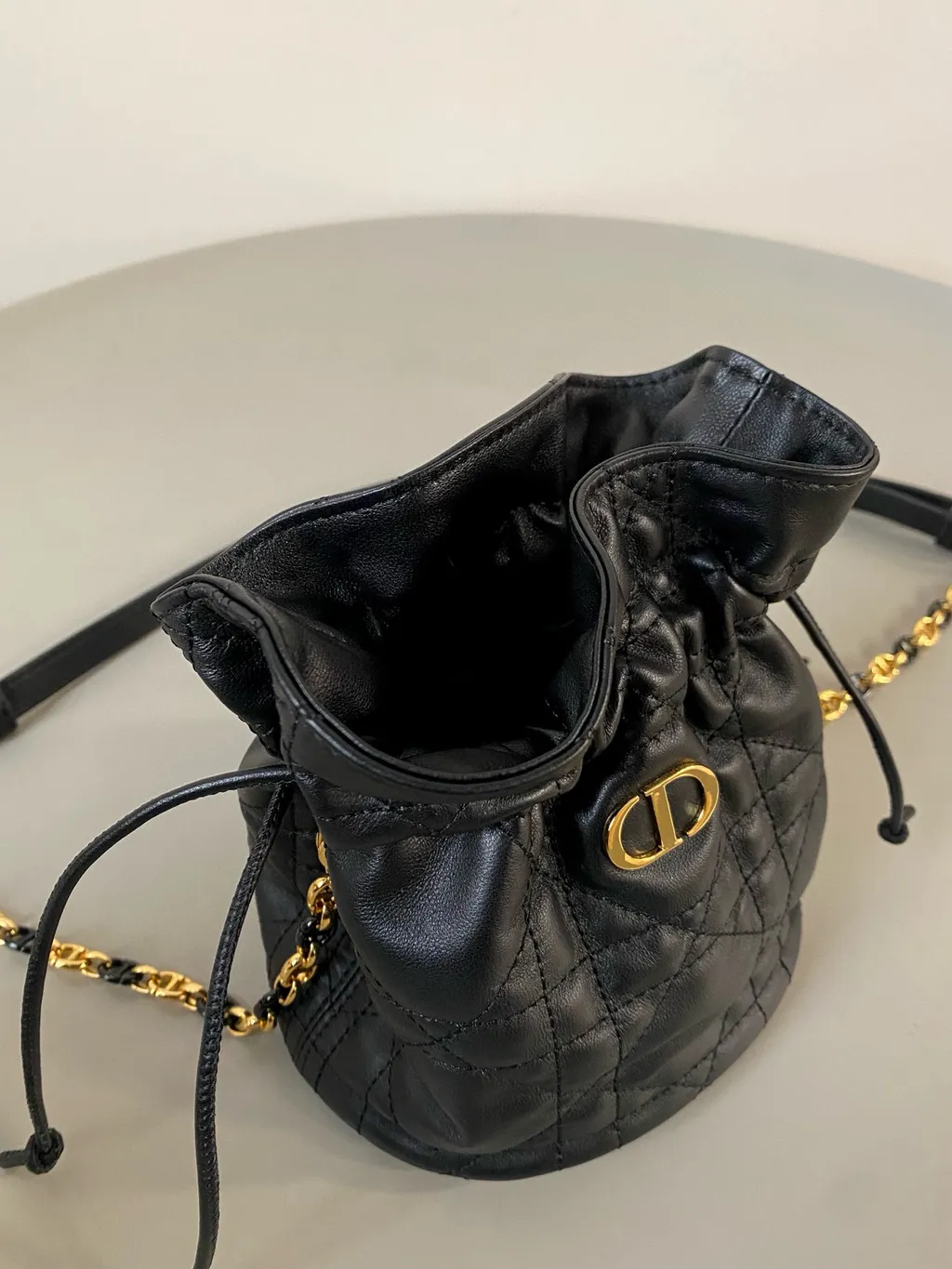 DIOR 30 MONTAIGNE 抽繩迷你水桶包 全皮黑1263