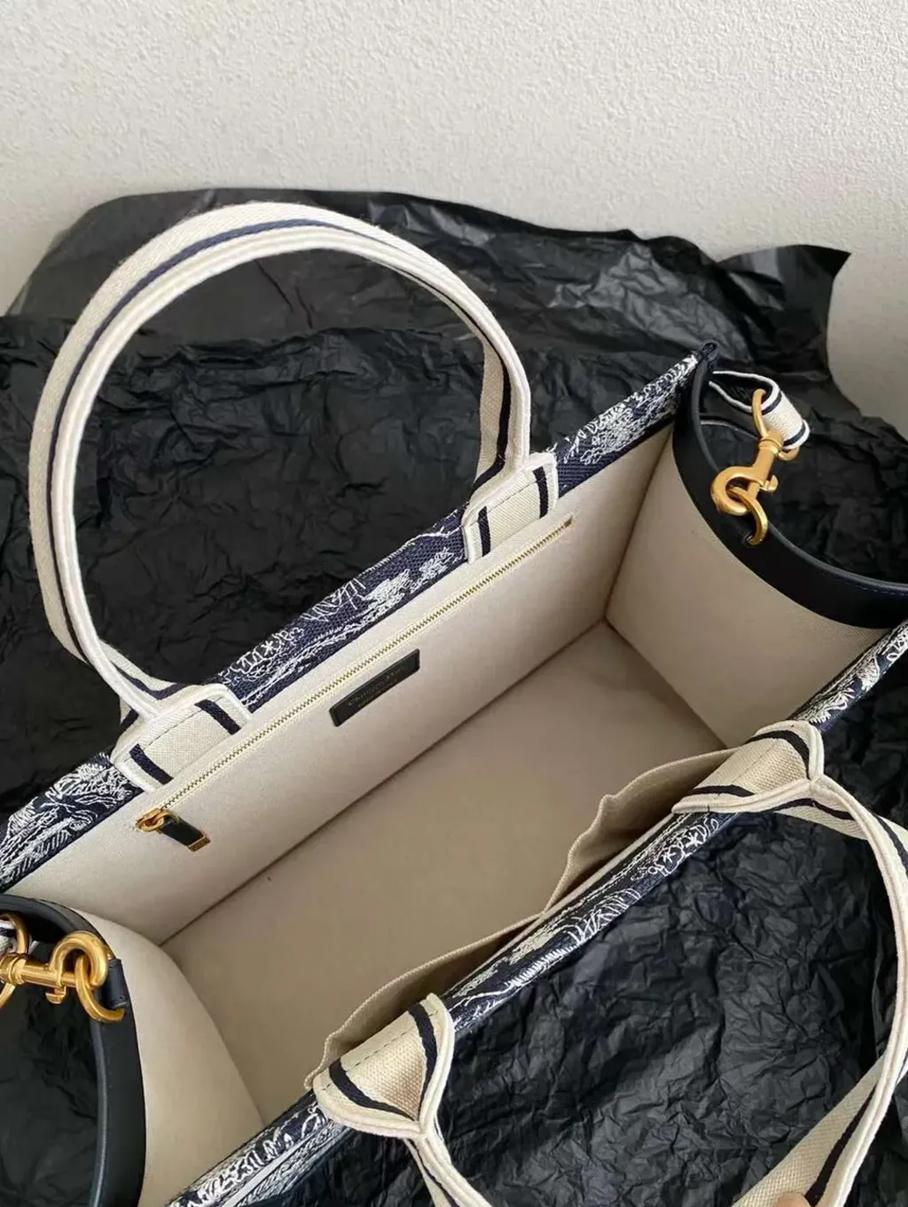 DIOR BOOK TOTE 托特包 背帶款 老虎款藍米白 下午2.51.25
