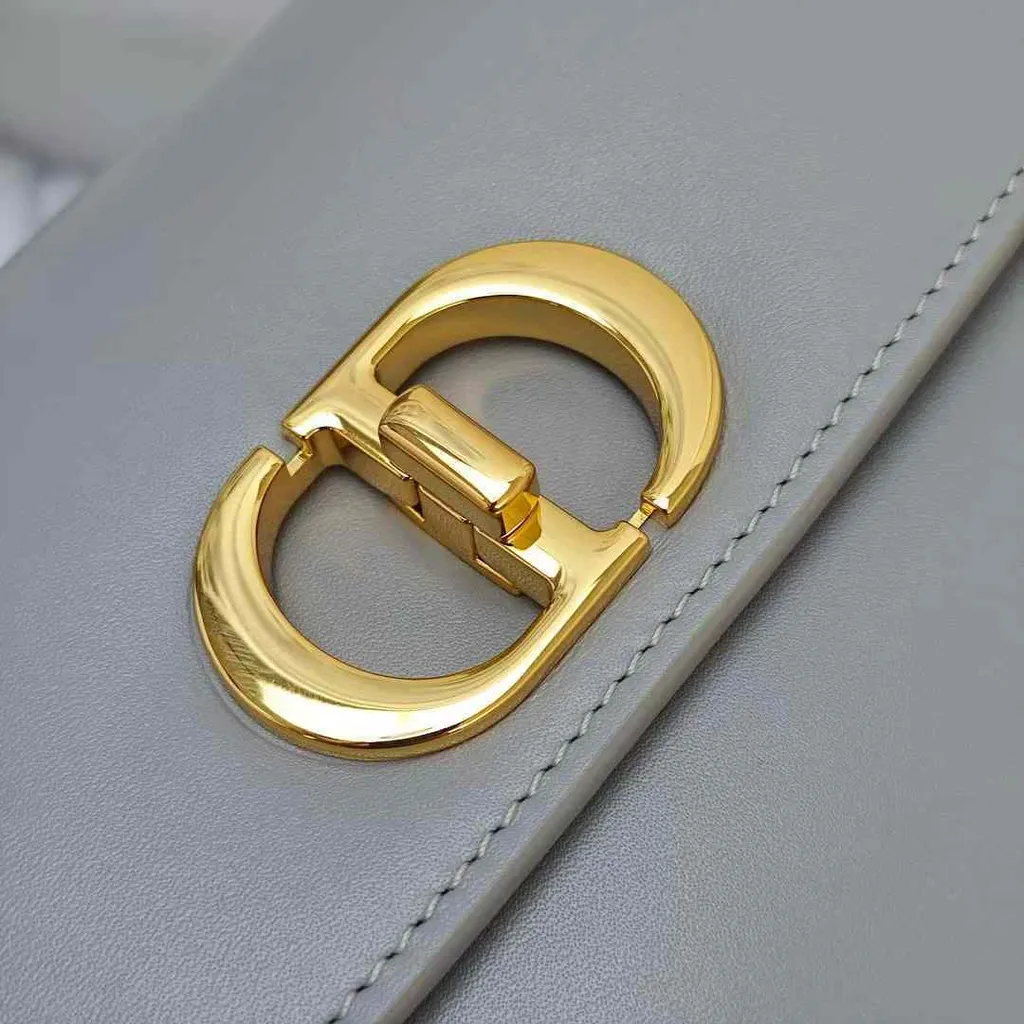 DIOR 30 MONTAIGNE AVENUE 蒙田包 夢幻灰14.17.07