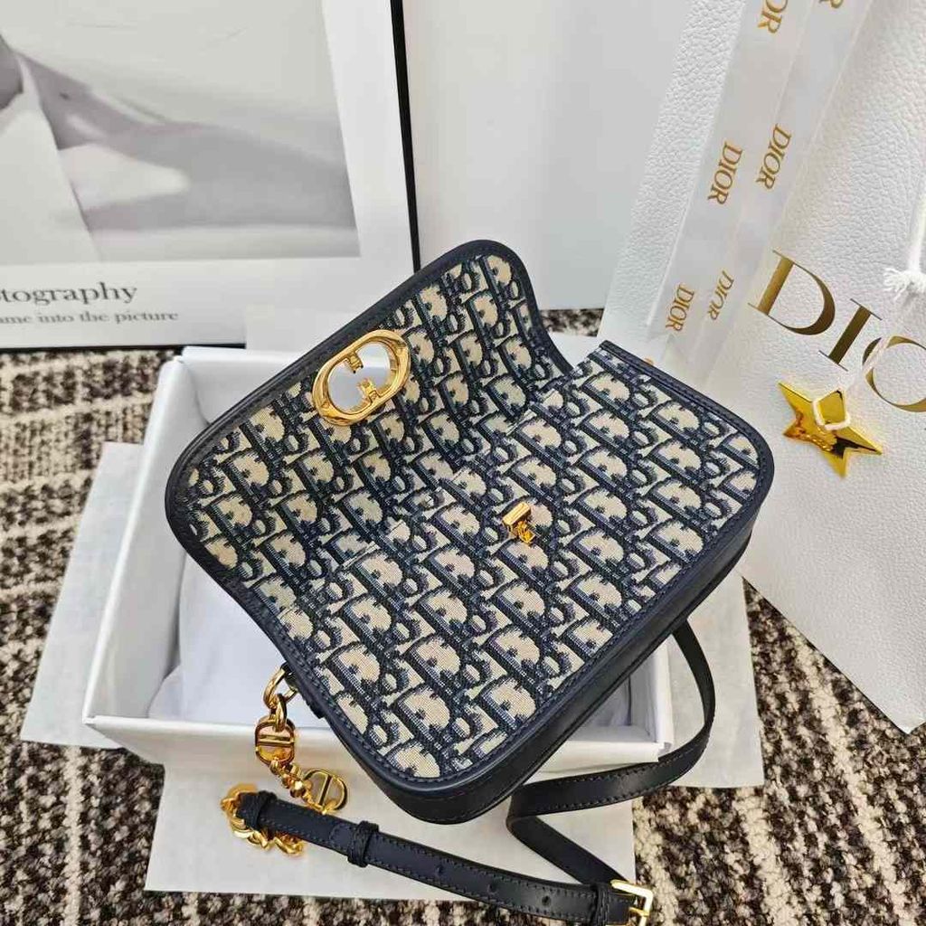DIOR 30 MONTAIGNE AVENUE 蒙田包 老花藍14.33.50