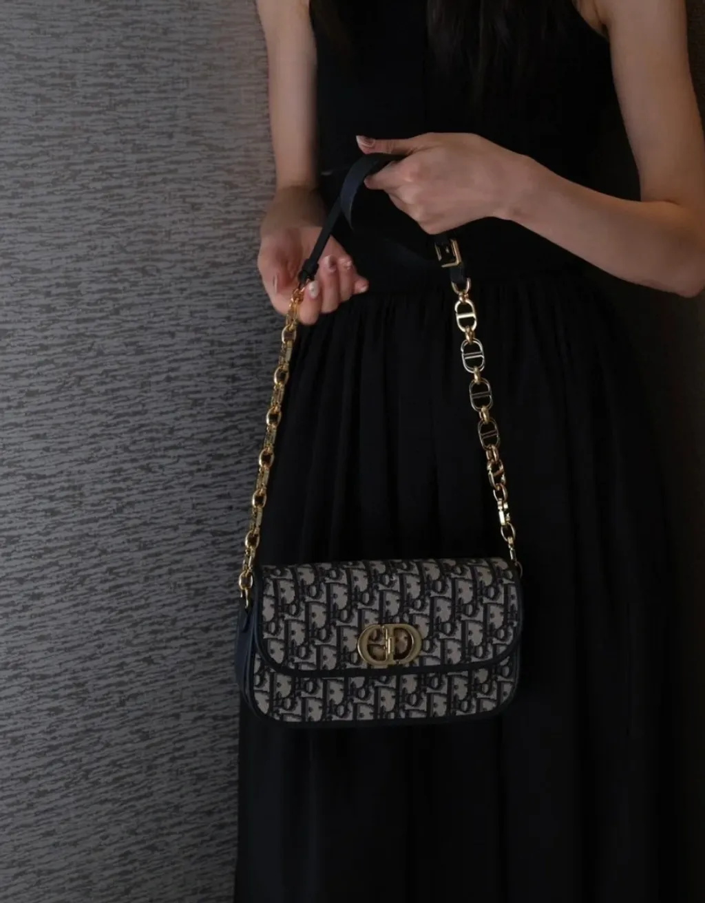 DIOR 30 MONTAIGNE AVENUE 蒙田包 老花藍IMG_0753