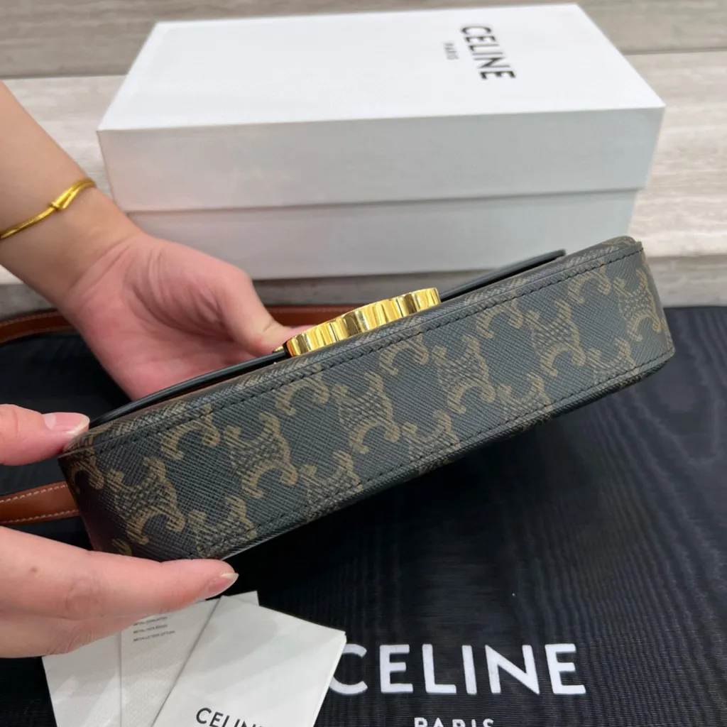 CELINE TRIOMPHE CLAUDE 皮革肩背包 老花款1442