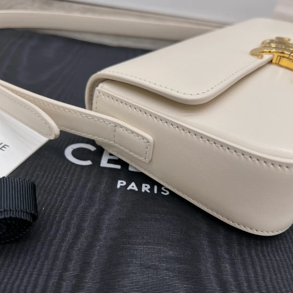 CELINE CLAUDE 亮澤皮革肩背包 米白色1452