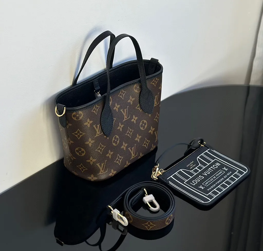 LV NEVERFULL BANDOULIERE INSIDE OUT BB 雙面托特包 黑色 M120991490