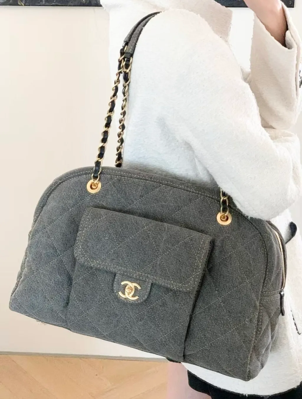 CHANEL 4B 水洗單寧保齡球包 大號:MAXI11