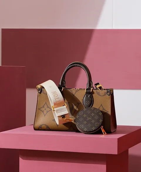 LV ONTHEGO EAST WEST 橫版托特包 M466532.04.50
