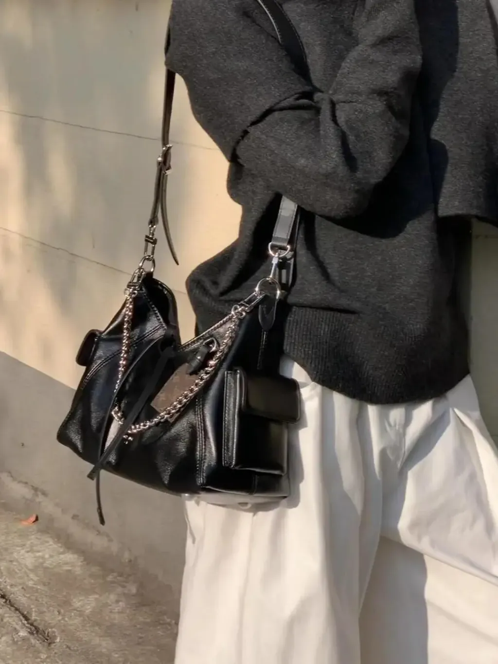 年终奖已到！奖励自己一只carryall黑武士~_1_青春的气息_来自小红书网页版