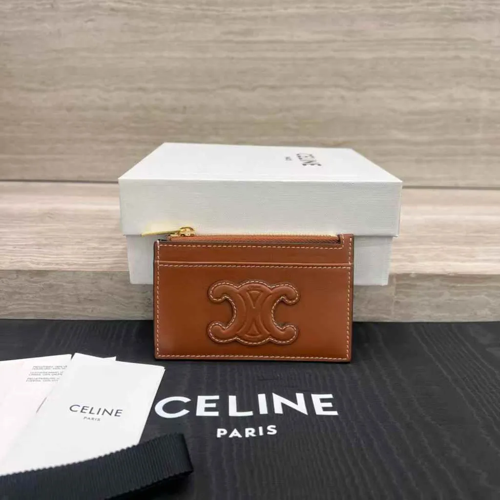 CELINE TRIOMPHE 光滑羊皮革拉鏈卡包 兩色1