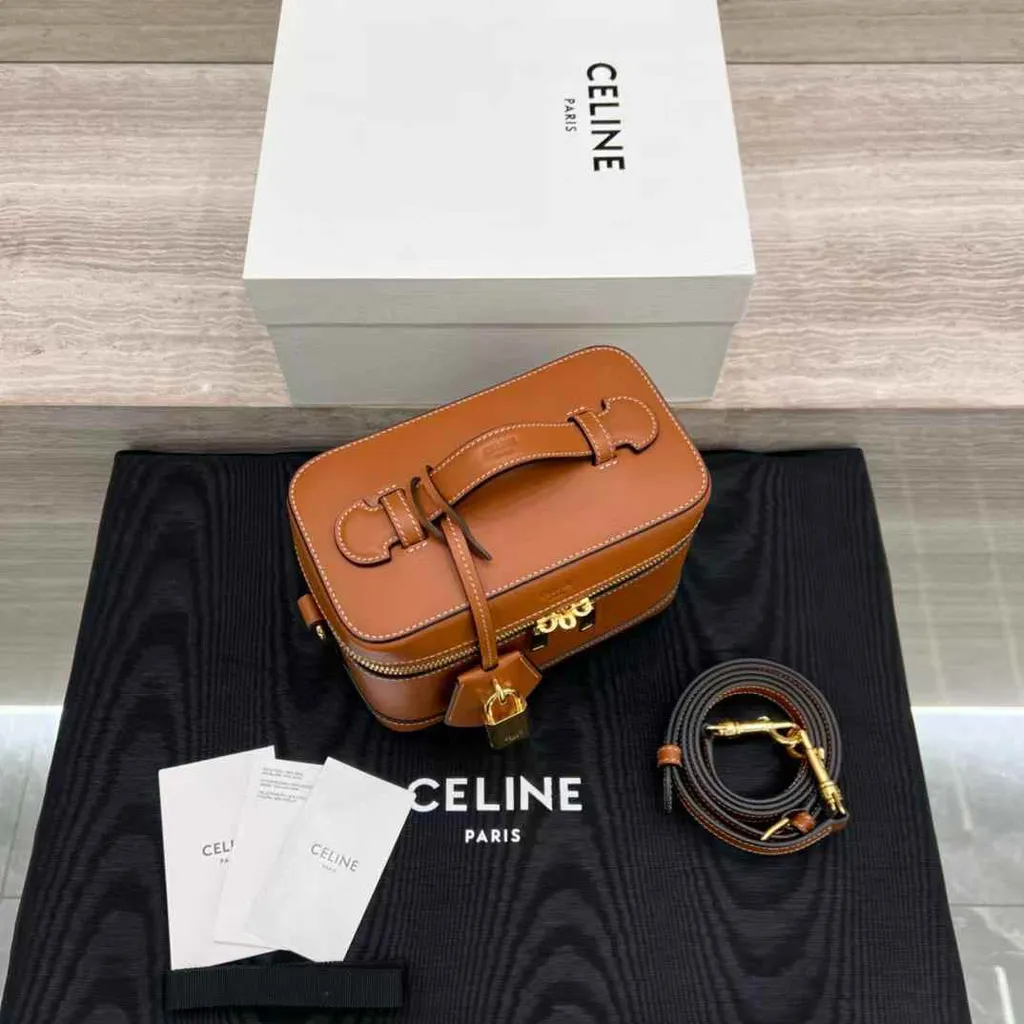 CELINE VANITY 牛皮革化妝包 棕色8