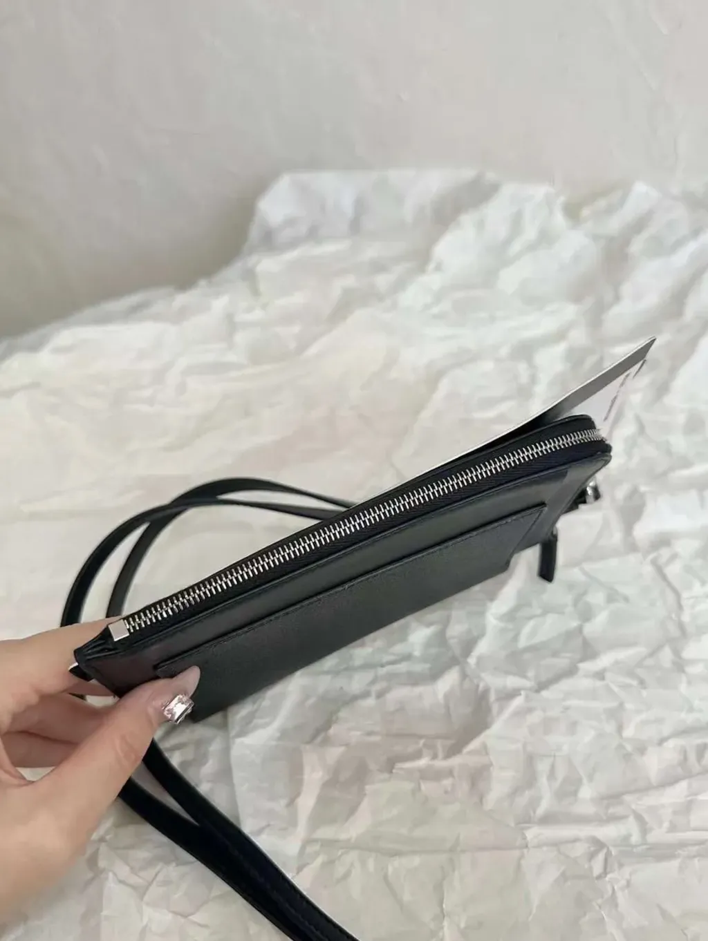 BALENCIAGA PASSPORT 機票護照掛繩包  上午11.21.20