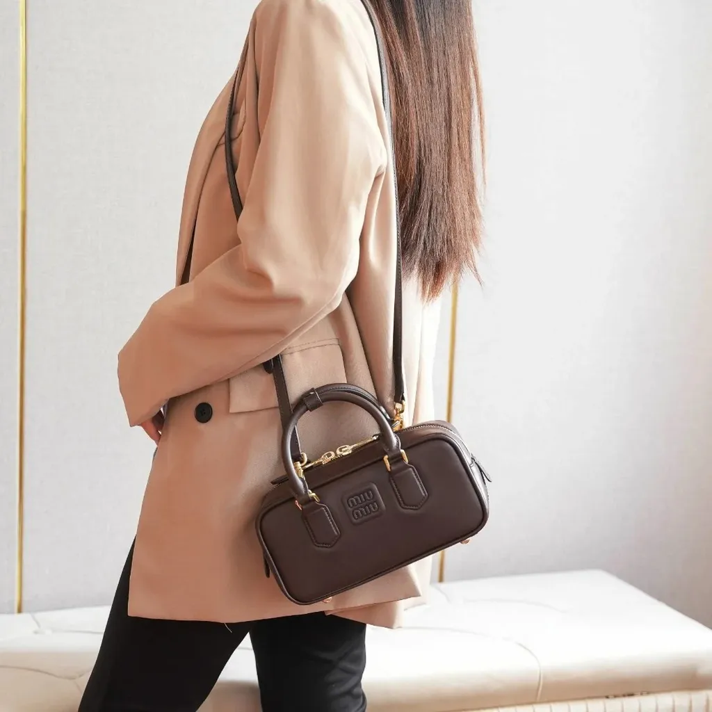 终于找到超级好看秋冬搭配的包包👜👜_14_👜👜什么都有_来自小红书网页版