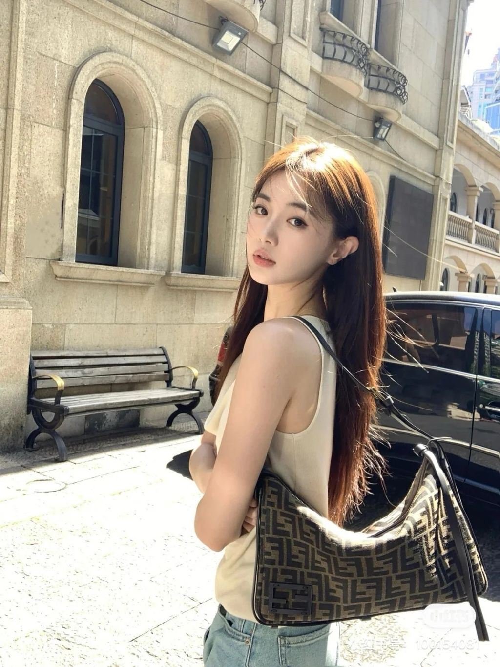 Fendi 老花Simply背上太好看了吧_1_Weill欧洲奢侈品折扣代_来自小红书网页版