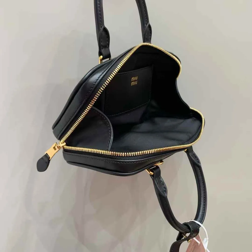 MIU MIU ARCADIE MINI 保齡球包 黑色9