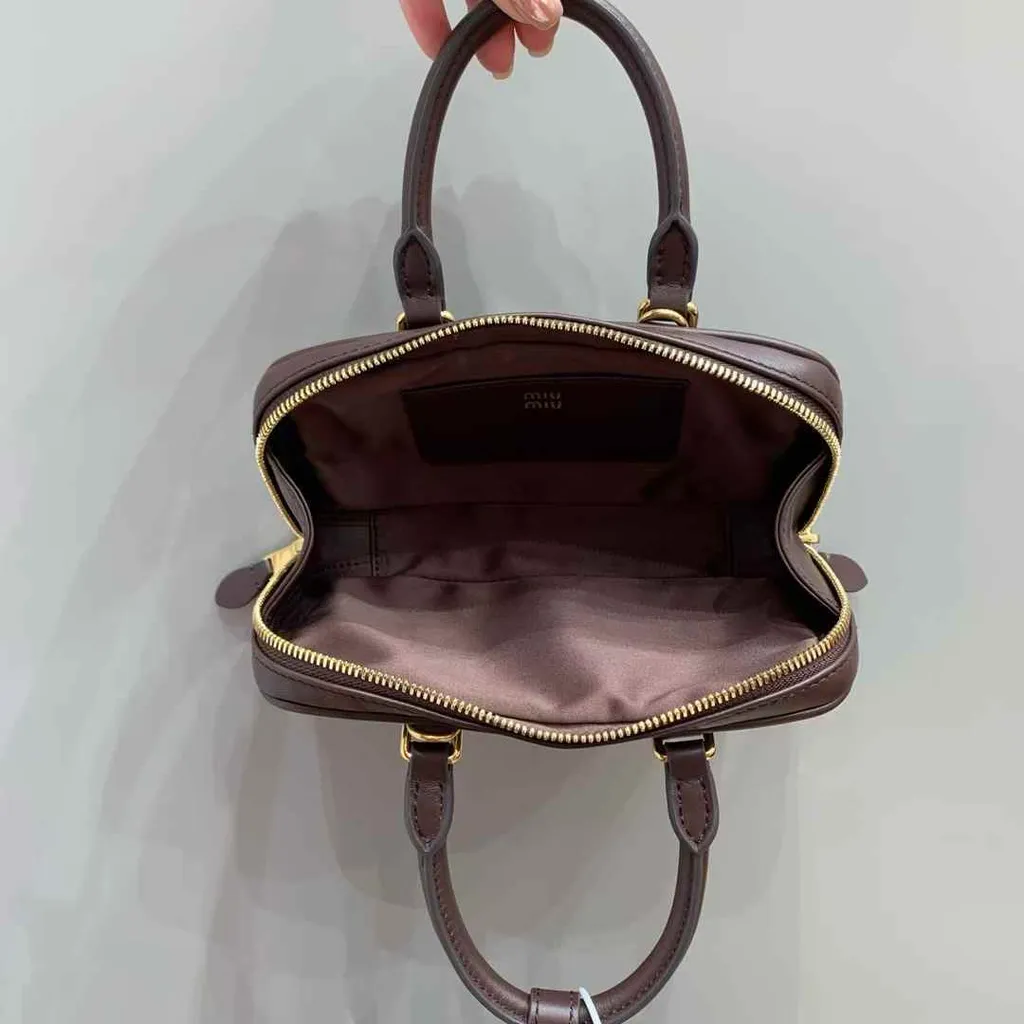 MIU MIU ARCADIE MINI 保齡球包 石楠木色9
