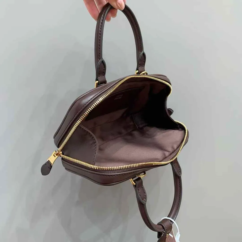 MIU MIU ARCADIE MINI 保齡球包 石楠木色8
