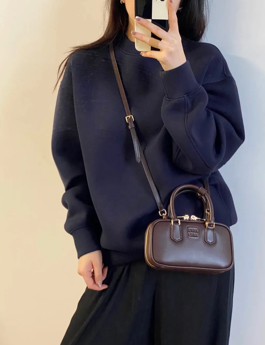 MIU MIU ARCADIE MINI 保齡球包 石楠木色7
