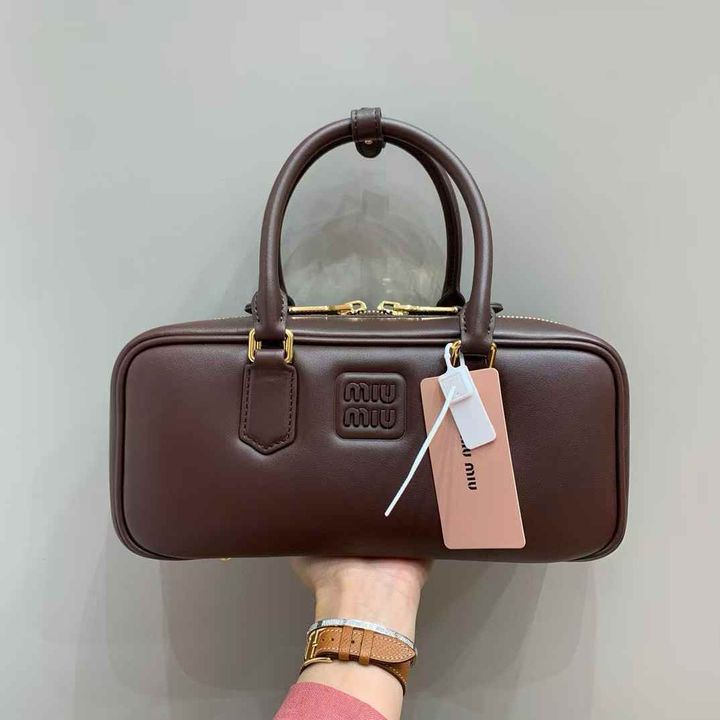 MIU MIU ARCADIE 保齡球包 石楠木色 中號1