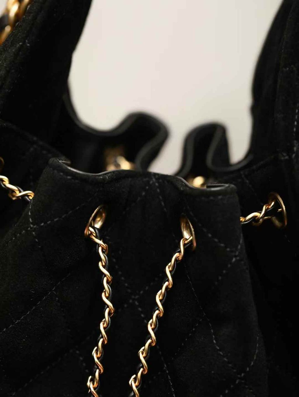 CHANEL 25C HOBO 麂皮灰色2