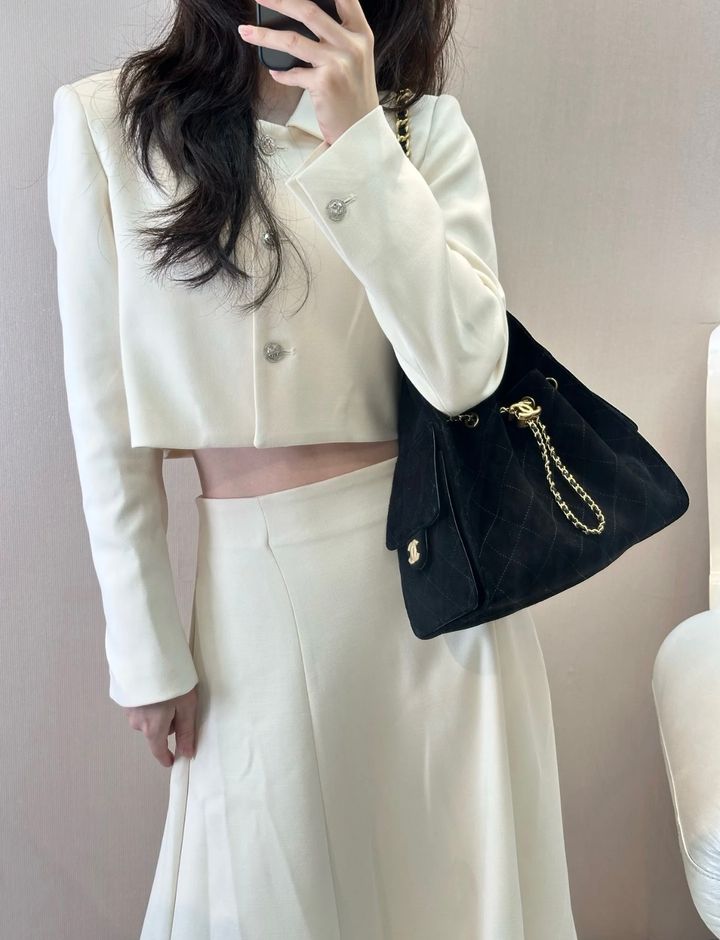 CHANEL 25C HOBO 麂皮黑色2