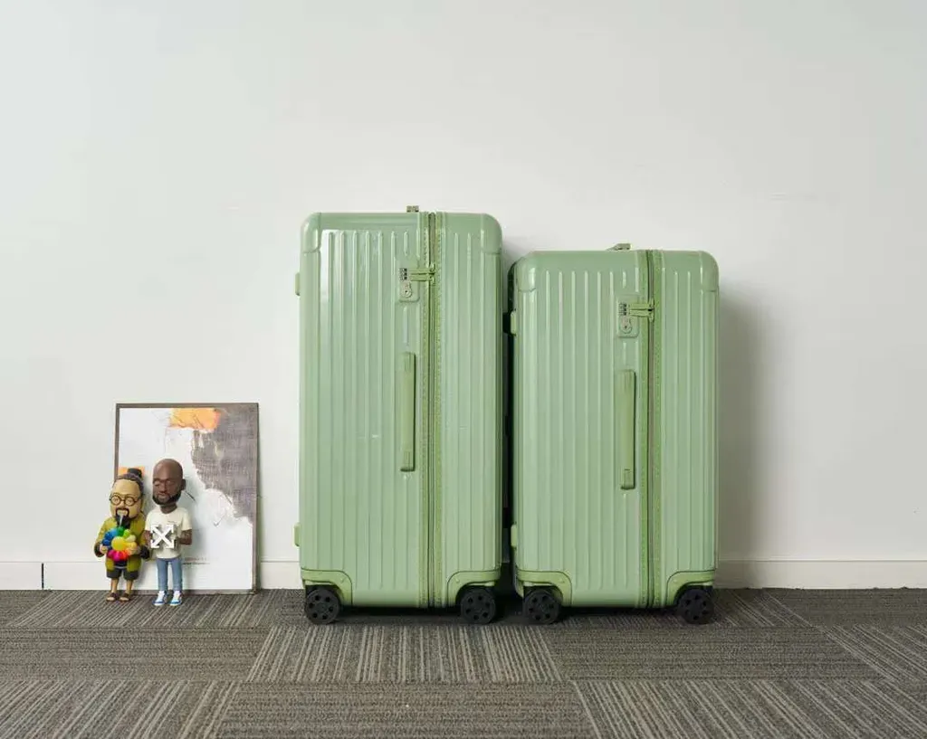 RIMOWA ESSENTIAL 運動版行李箱 青竹綠 五個尺寸3