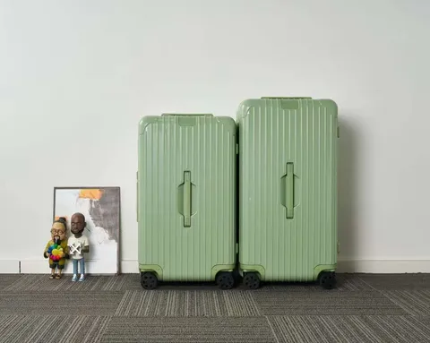 RIMOWA ESSENTIAL 運動版行李箱 青竹綠 五個尺寸1