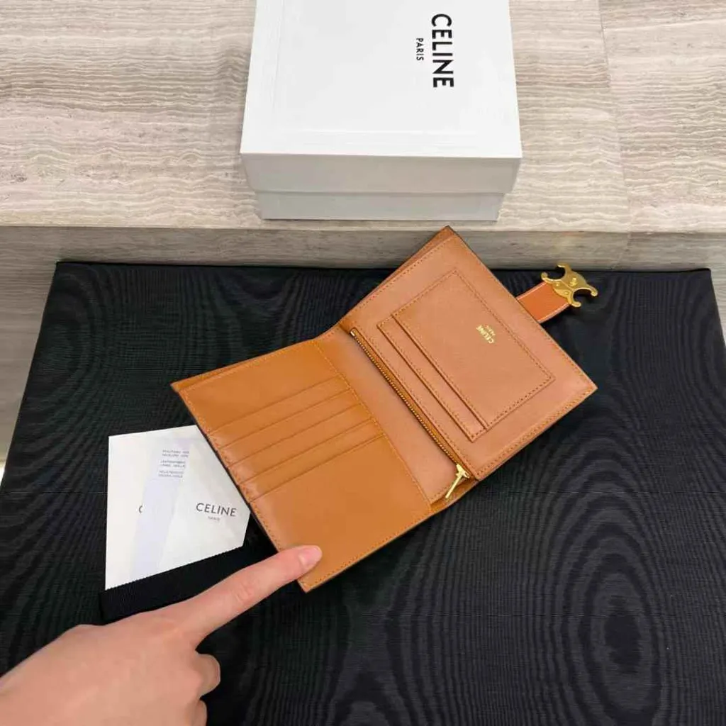 CELINE VICTOIRE 軟牛皮中夾 棕色6