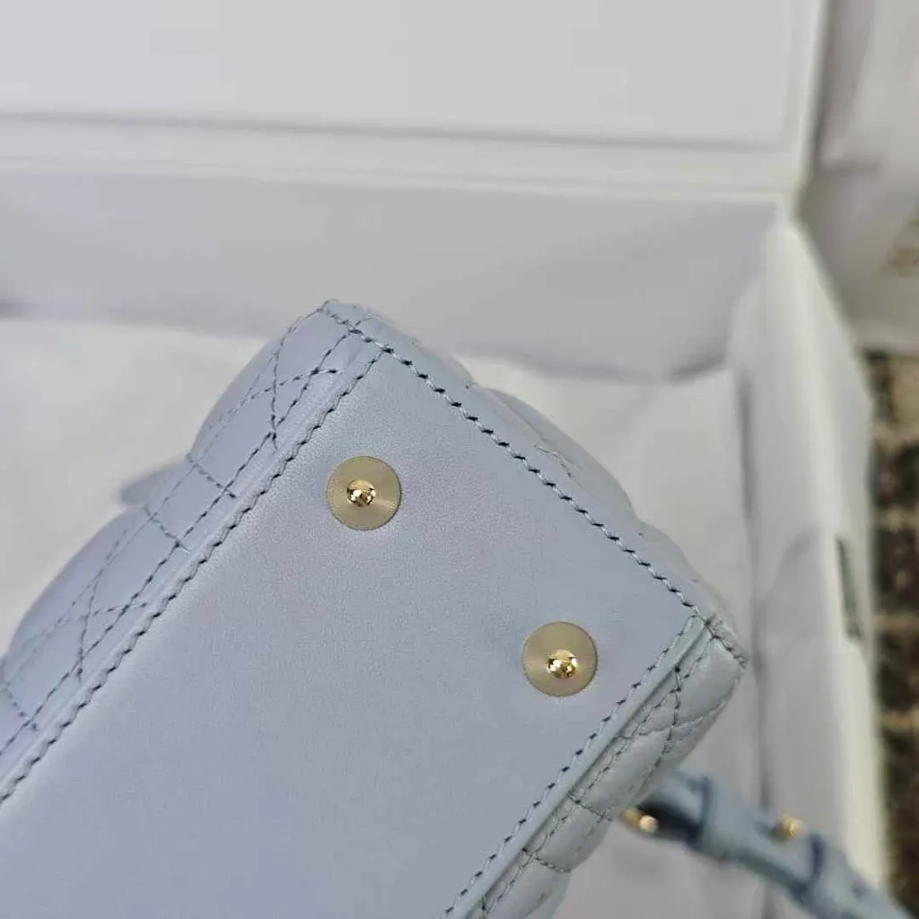 DIOR LADY MINI 三格黛妃包 淡藍色5
