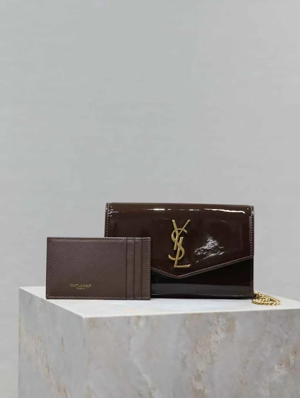 YSL UPTOWN 迷你漆皮信封包 棕色1
