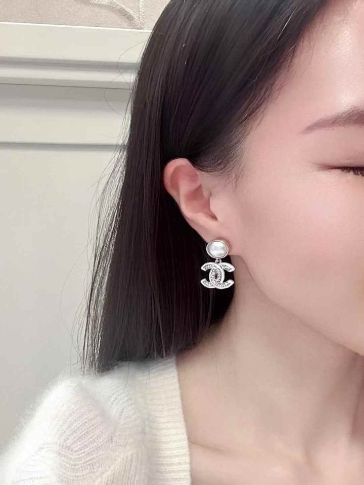 CHANEL 25C 白邊雙C珍珠耳環6