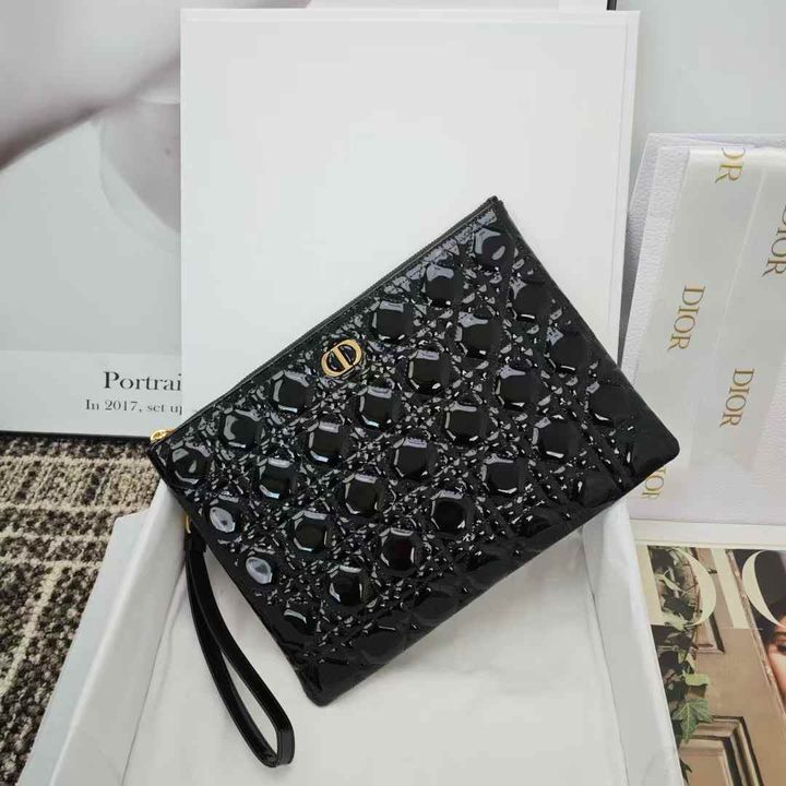  DIOR CARO DAILY 漆皮手拿包 兩色2