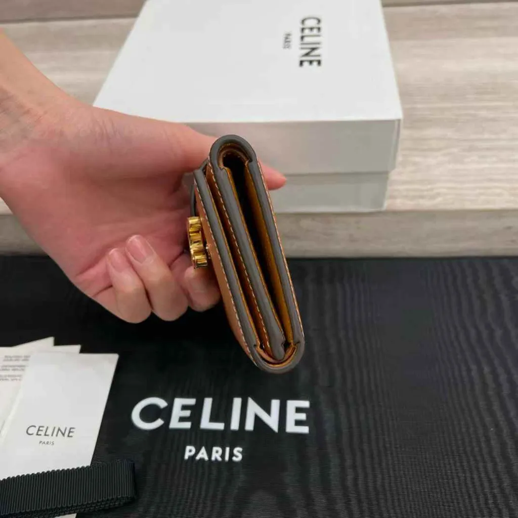 CELINE VICTOIRE 牛皮革三折短夾 多色4