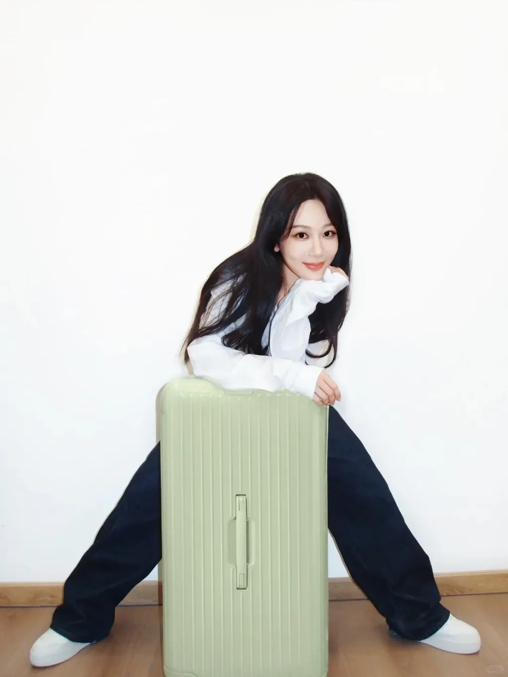 杨紫｜装载心动_1_RIMOWA日默瓦_来自小红书网页版