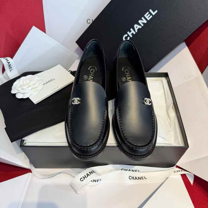 CHANEL 25P 小牛皮樂福鞋2