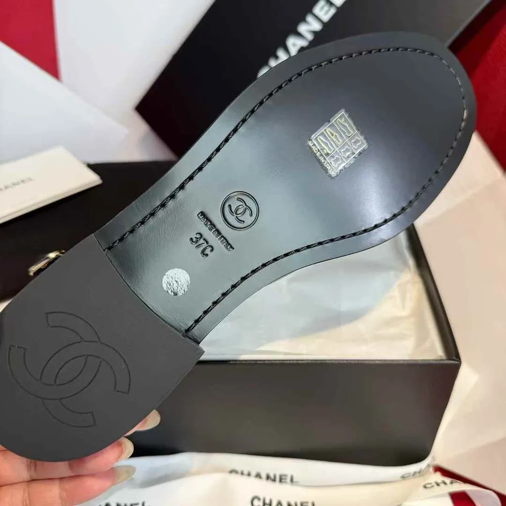 CHANEL 25P SLINGBACK 小牛皮樂福後空涼鞋4