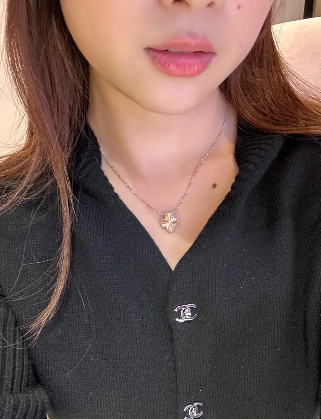 VAN CLEEF & ARPELS 聖誕限定 玫瑰金四葉草項鍊4