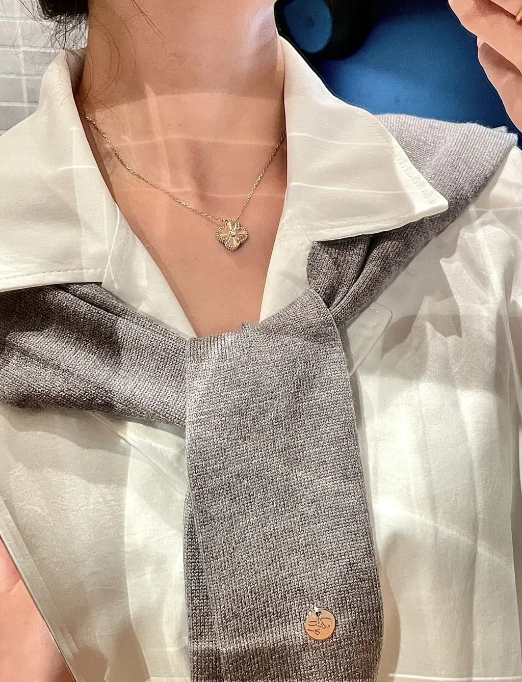 VAN CLEEF & ARPELS 聖誕限定 玫瑰金四葉草項鍊6
