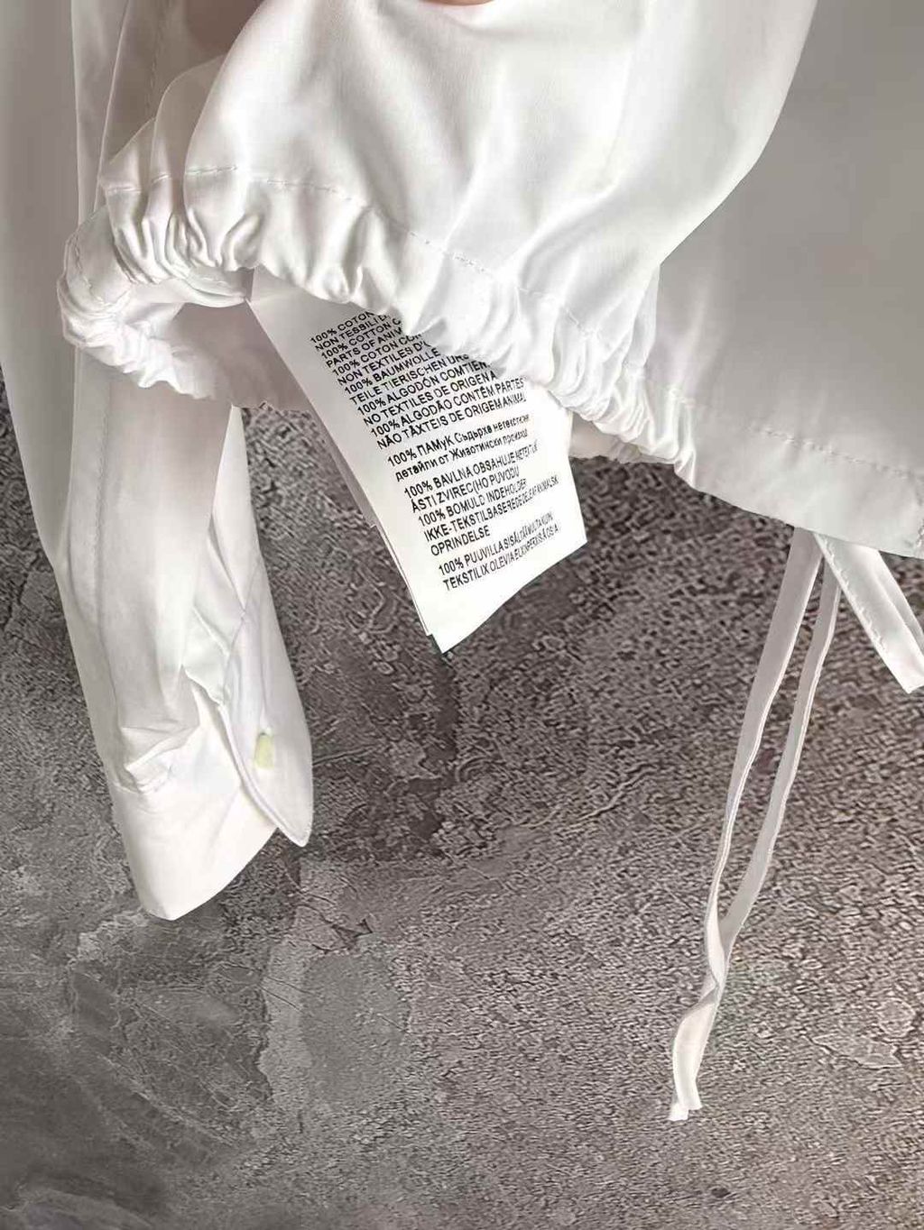 PRADA 25SS 抽繩收腰白襯衫8