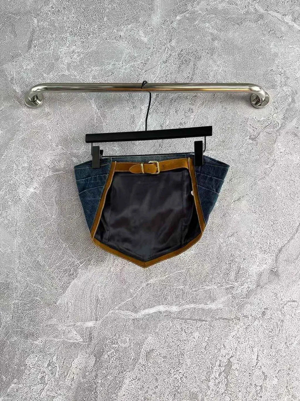 MIU MIU UPCYCLED 麂皮拼接牛仔抹胸上衣9
