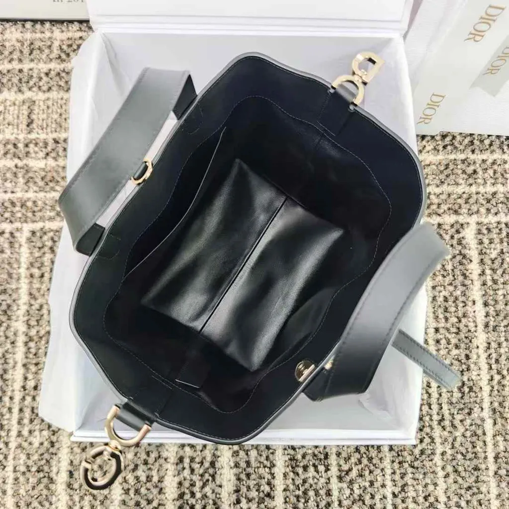 DIOR TOUJOURS 豎版 手提包 黑色1