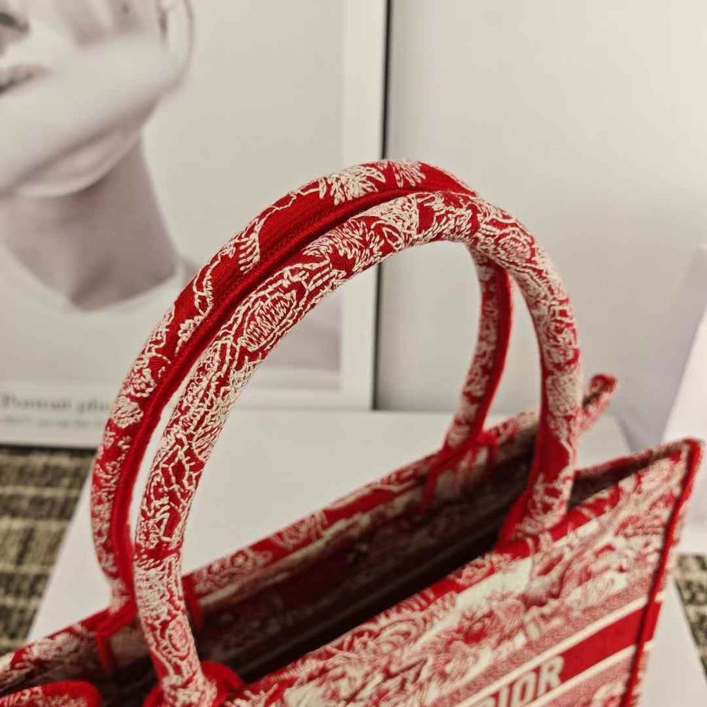 DIOR 動物園系列刺繡托特包 酒紅色5