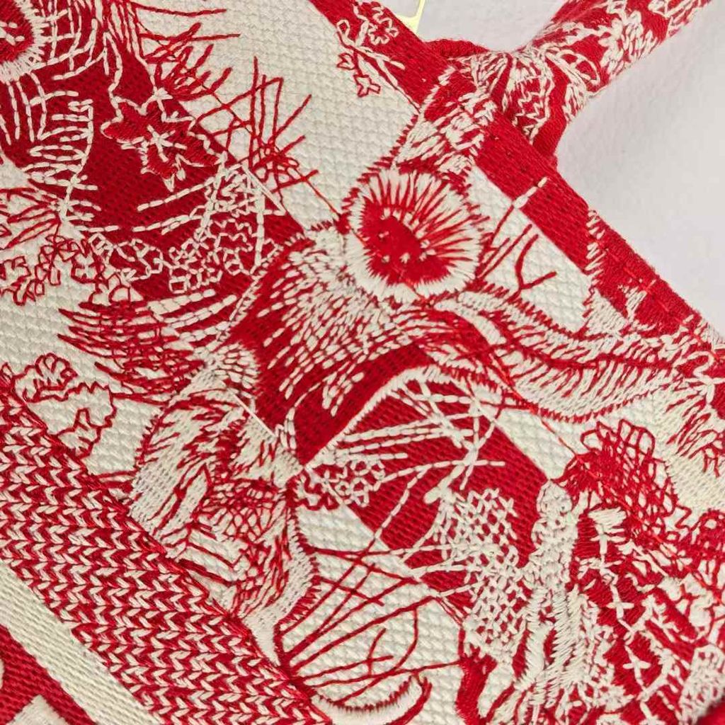 DIOR 動物園系列刺繡托特包 酒紅色4