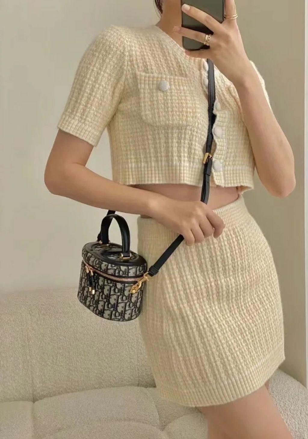 DIOR CD SIGNATURE VANITY 橢圓手提化妝包2