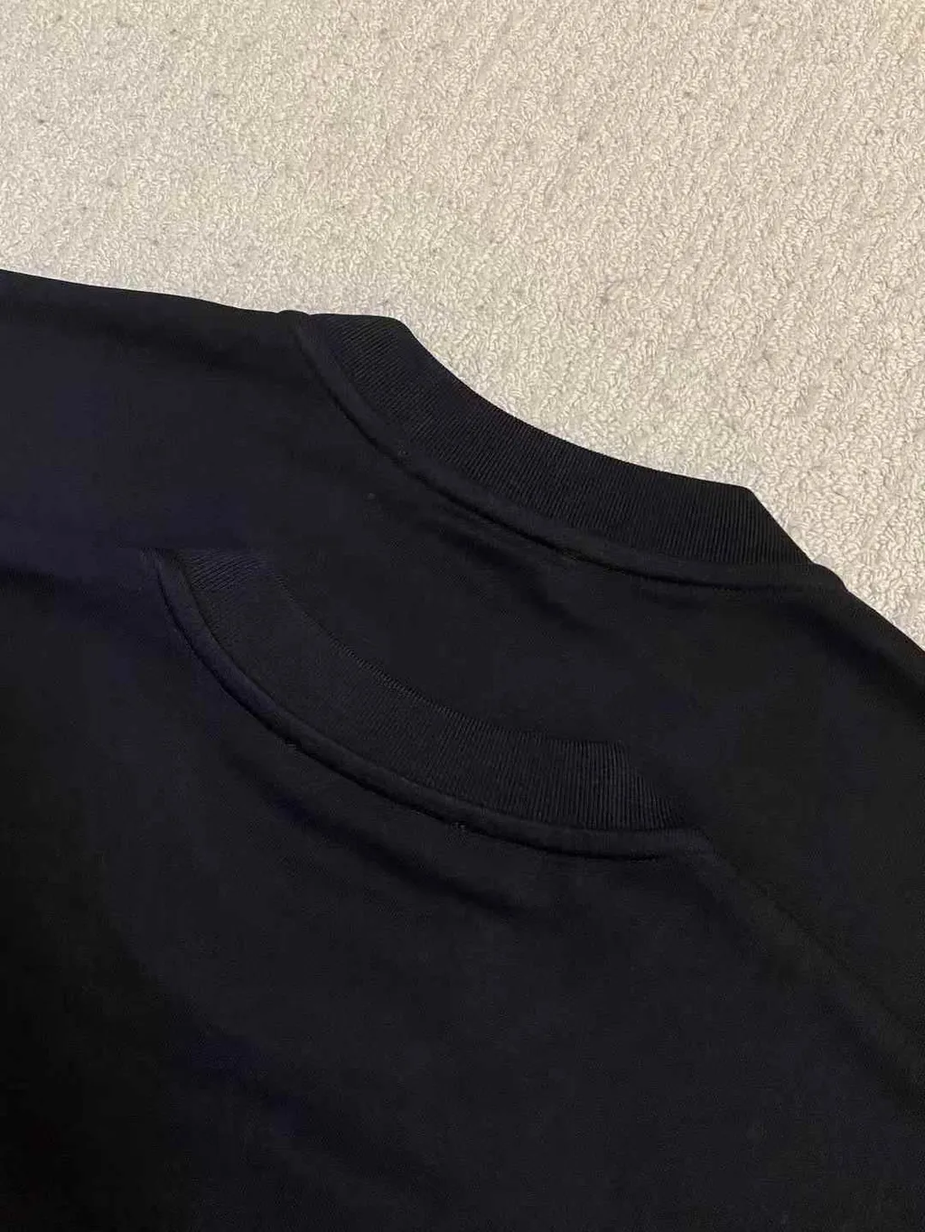 LV 黑鑽刺繡圓領長袖衛衣5