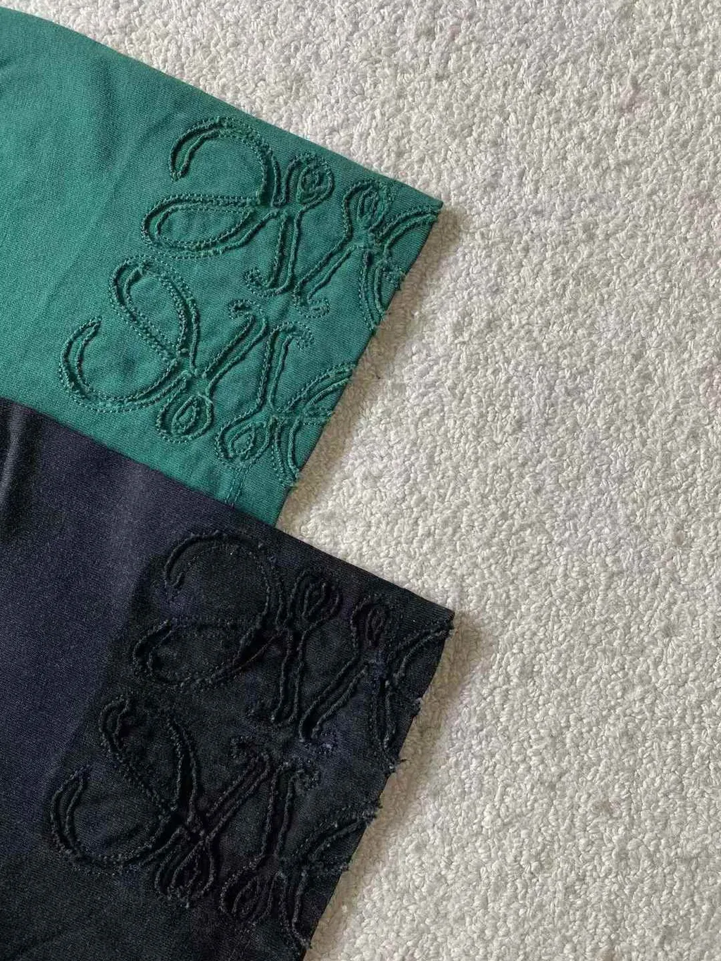 LOEWE 袖口刺繡圓領短袖上衣 兩色4