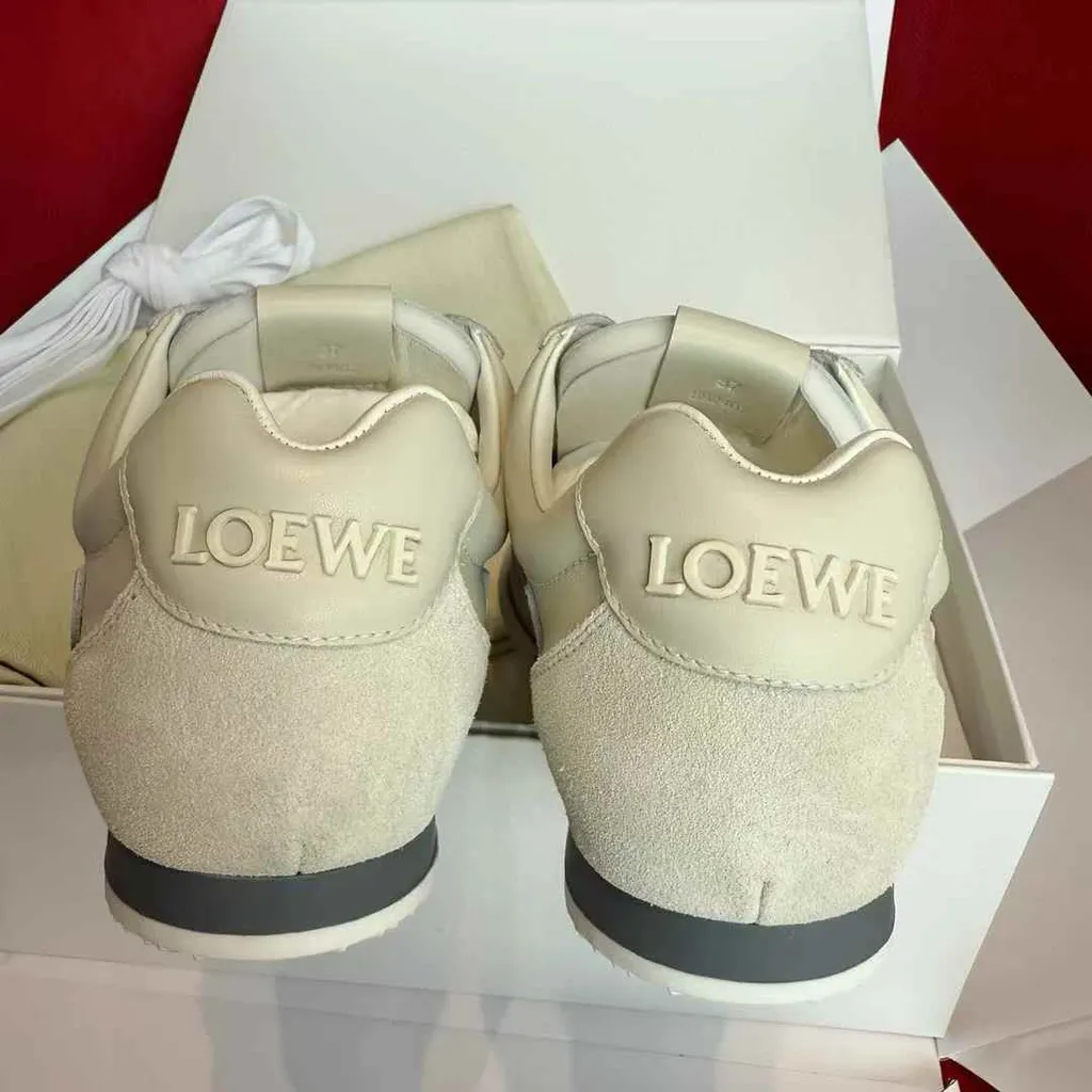  LOEWE BALLET RUNNER 2.0 芭蕾舞運動鞋 米白色7