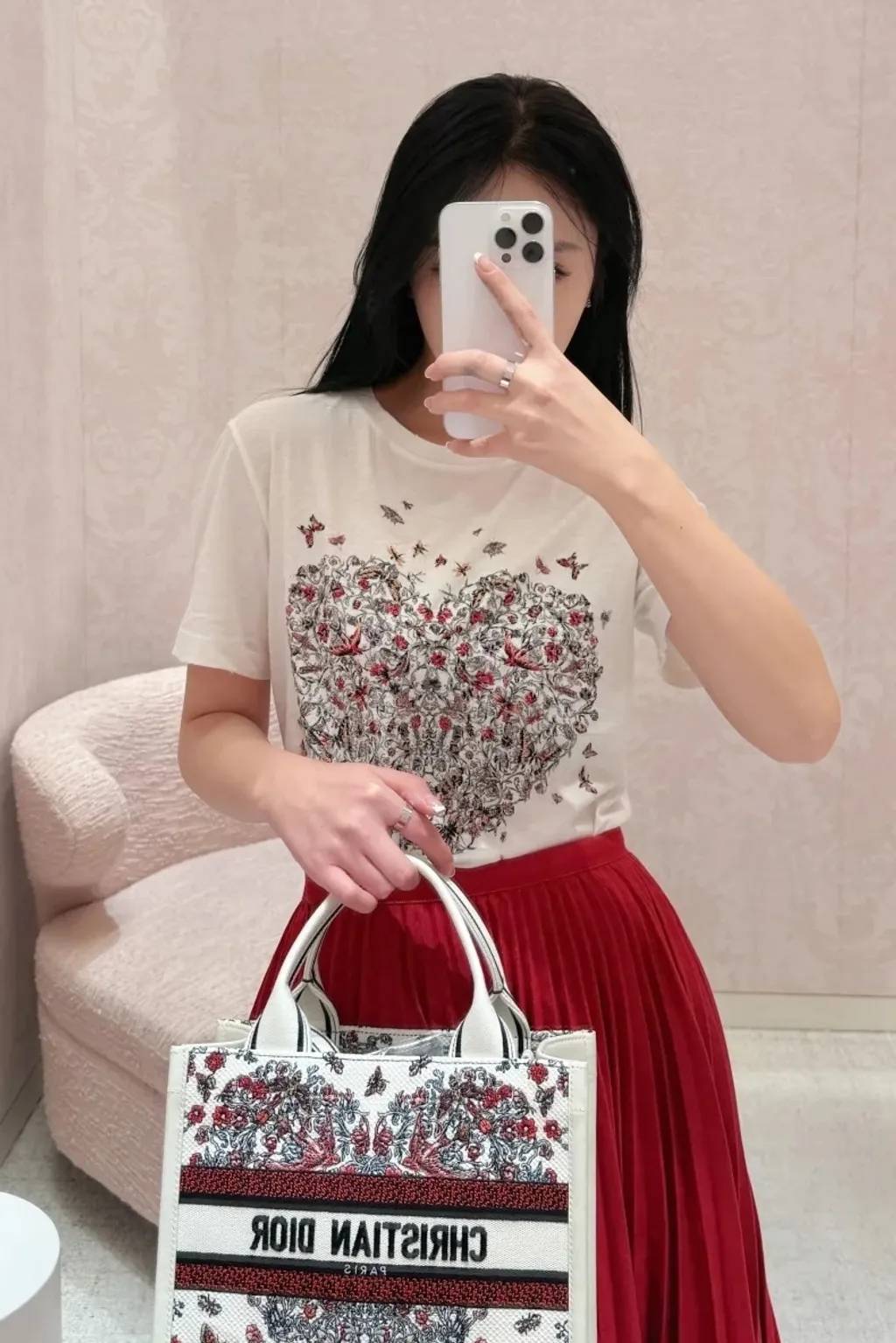 Dior红_新年穿新衣_4_北京 SKP Dior 璐璐_来自小红书网页版