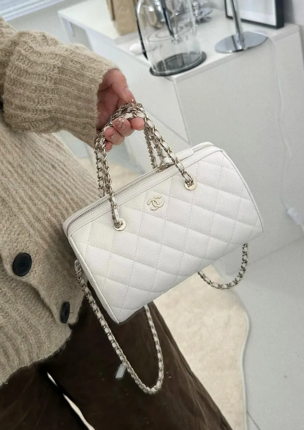 CHANEL 25P 荔枝紋波士頓保齡球包 兩色 5